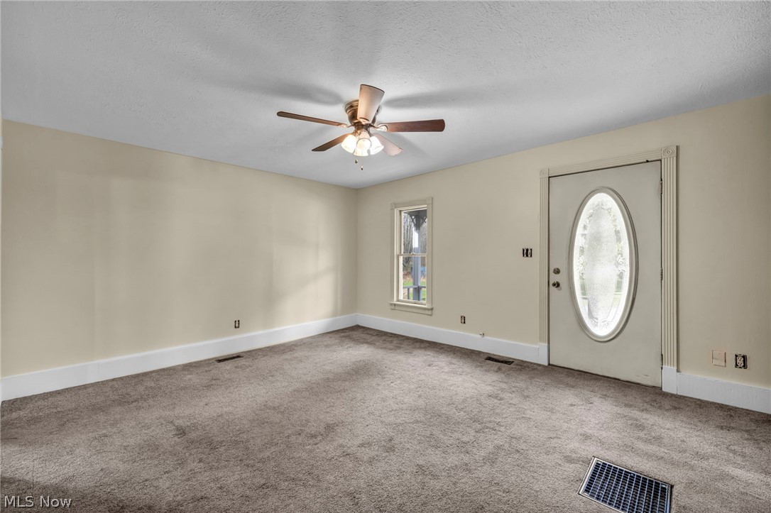 15593 Franchester Road Burbank, OH 44214 - Photo 13 of 25