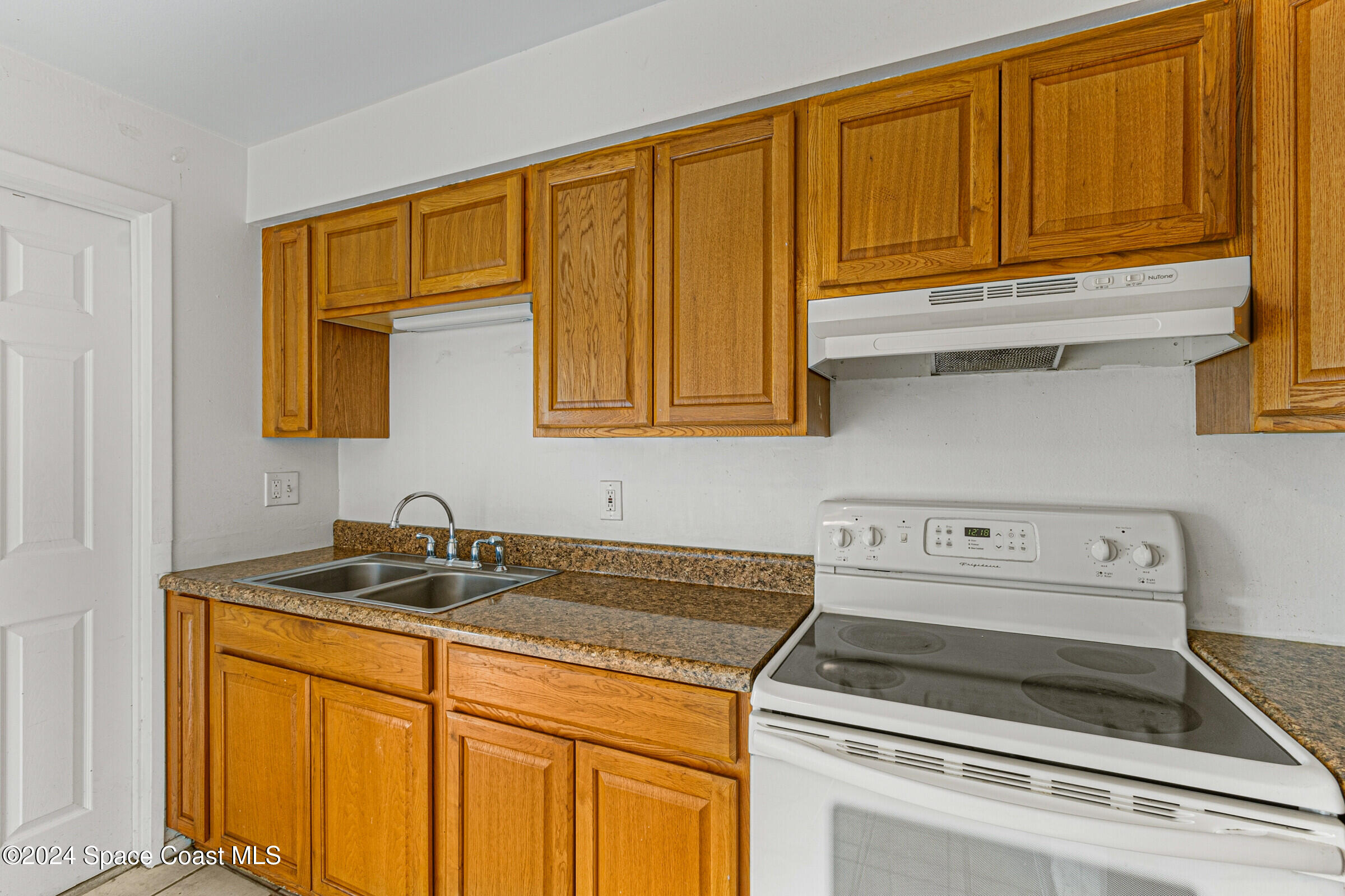 655 School Street Cocoa, FL 32922 - Photo 6 of 22 17_635School208_mls