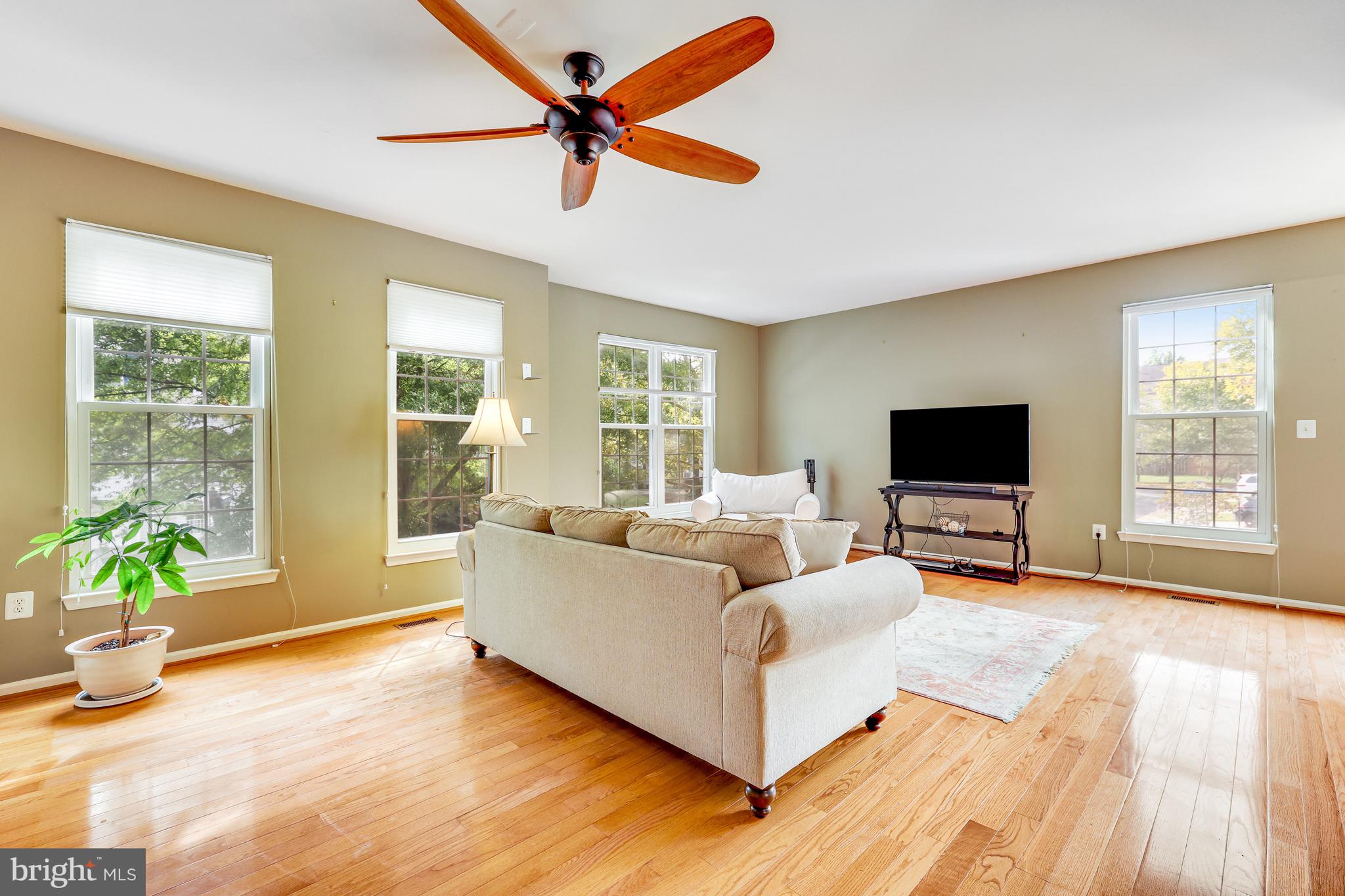 21659 Frame Square Broadlands, VA 20148 - Photo 17 of 44 Room for Dining Table or Other Furniture