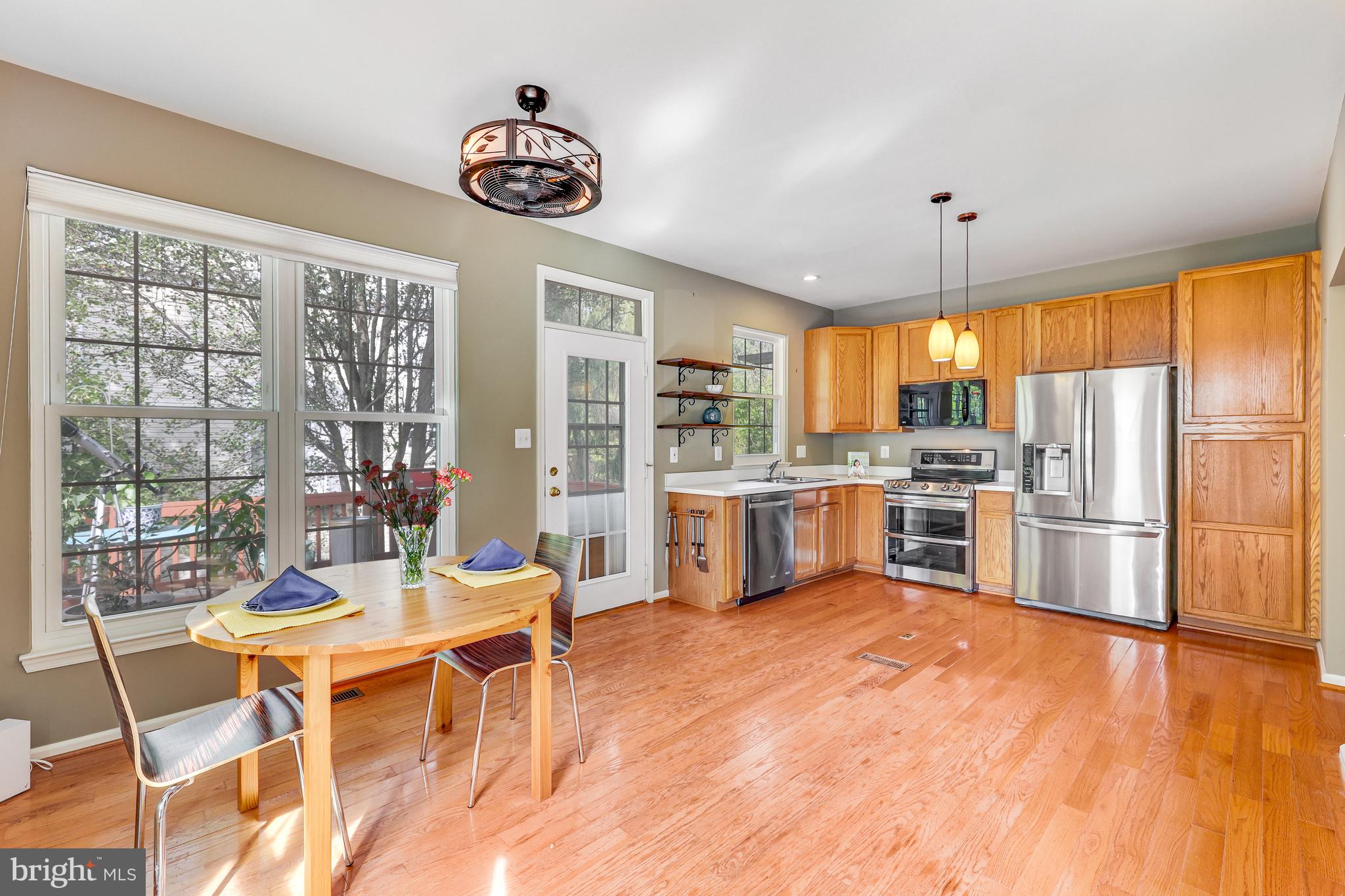 21659 Frame Square Broadlands, VA 20148 - Photo 20 of 44 Kitchen Table or Extra Family Area