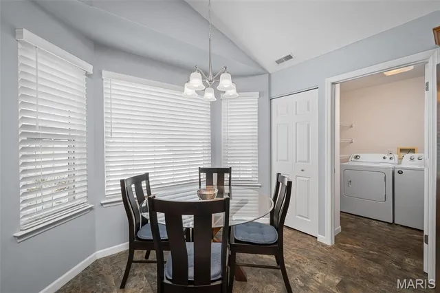 $265,000 | 6 Quiet Meadow Court, St. Peters, MO 63376