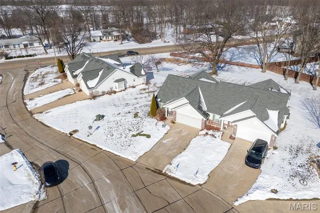 $265,000 | 6 Quiet Meadow Court, St. Peters, MO 63376