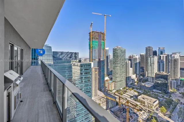 $3,250,000 | 1451 Brickell Avenue, Unit 4401, Miami, FL 33131