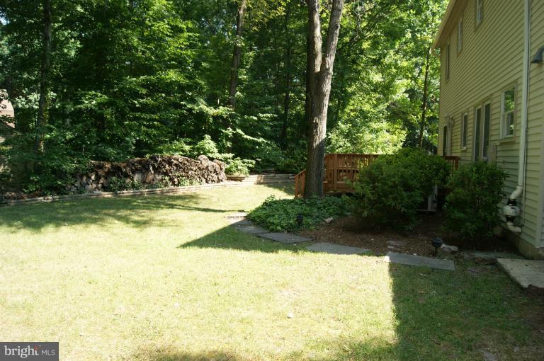7612 Modisto Lane Springfield, VA 22153 - Photo 18 of 30 Exterior (Rear)
