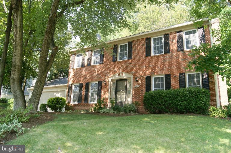 7612 Modisto Lane Springfield, VA 22153 - Photo 30 of 30 Exterior (Front)