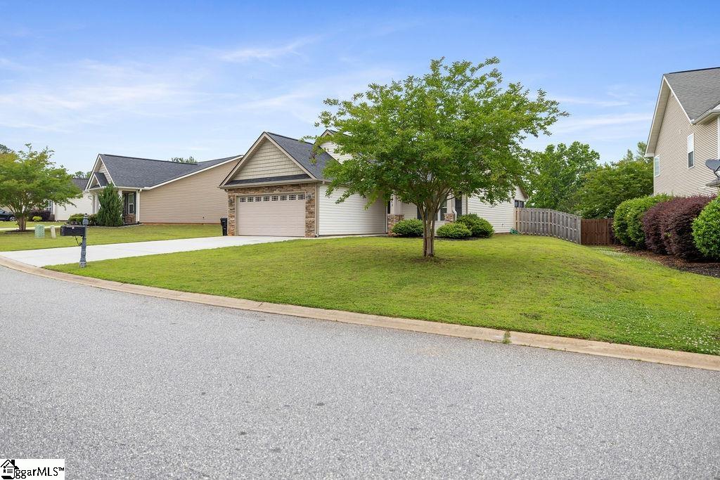 1013 Whirlaway Circle Anderson, SC 29621 - Photo 2 of 26