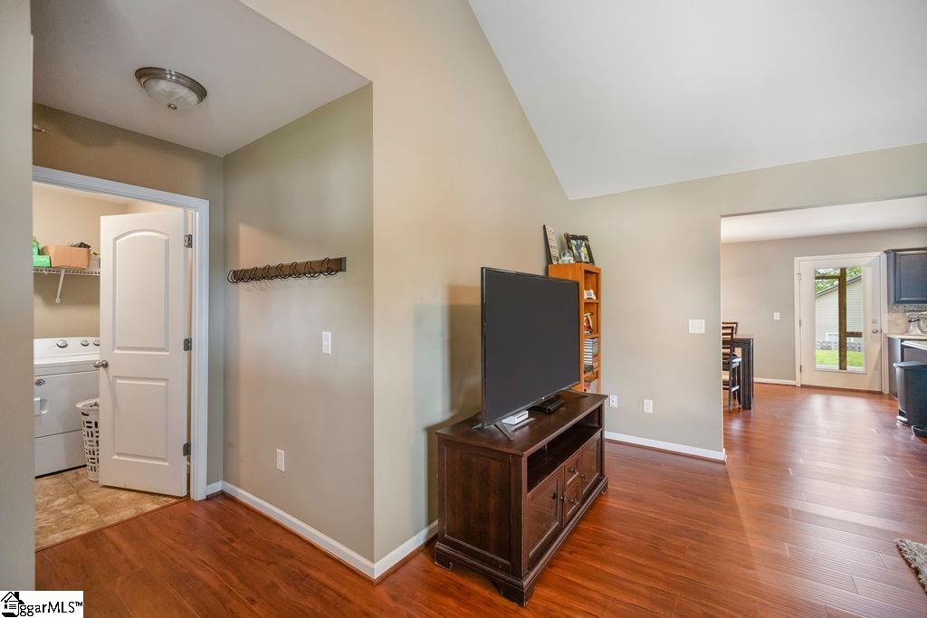 1013 Whirlaway Circle Anderson, SC 29621 - Photo 5 of 26