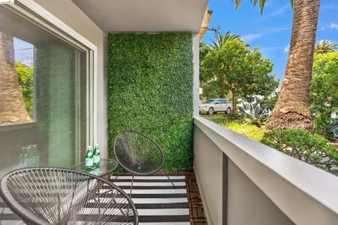$369,000 | 666 Oakland Avenue, Unit 105, Oakland, CA 94611