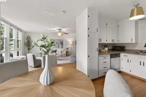 $369,000 | 666 Oakland Avenue, Unit 105, Oakland, CA 94611