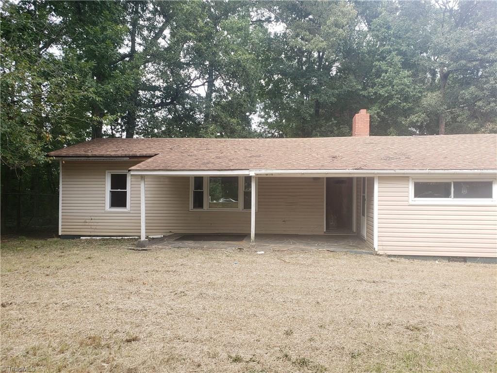 1537 Skeet Club Road High Point, NC 27265 - Photo 2 of 20 Gallery Image 2