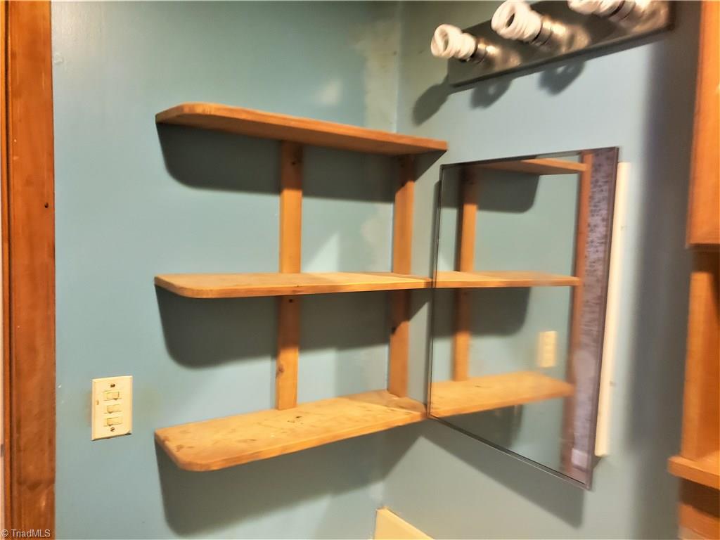 1537 Skeet Club Road High Point, NC 27265 - Photo 11 of 20 Gallery Image 11