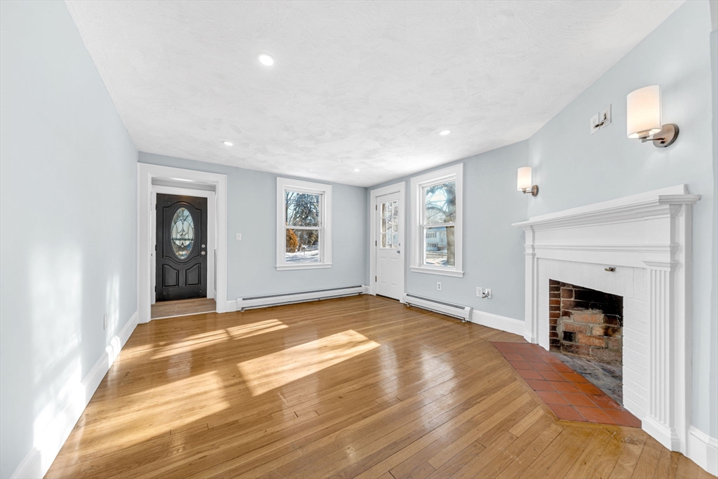 8 Sumner Street Dedham, MA 02026 - Photo 8 of 37