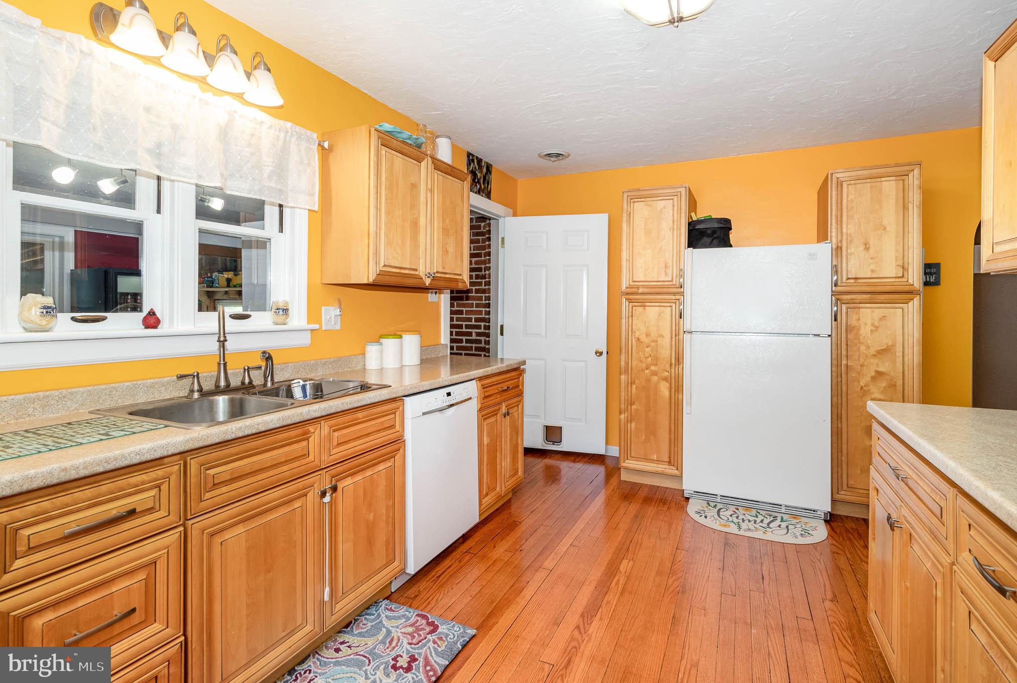 3 Locust Street Gettysburg, PA 17325 - Photo 11 of 25