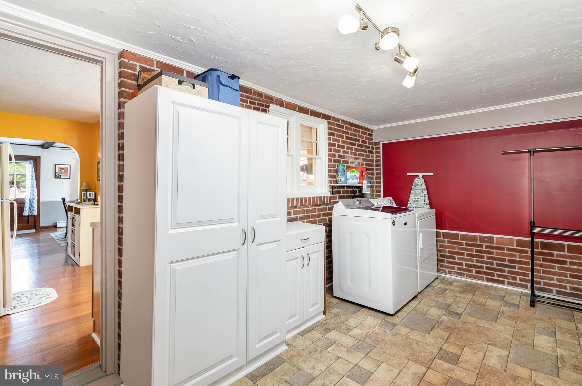 3 Locust Street Gettysburg, PA 17325 - Photo 12 of 25