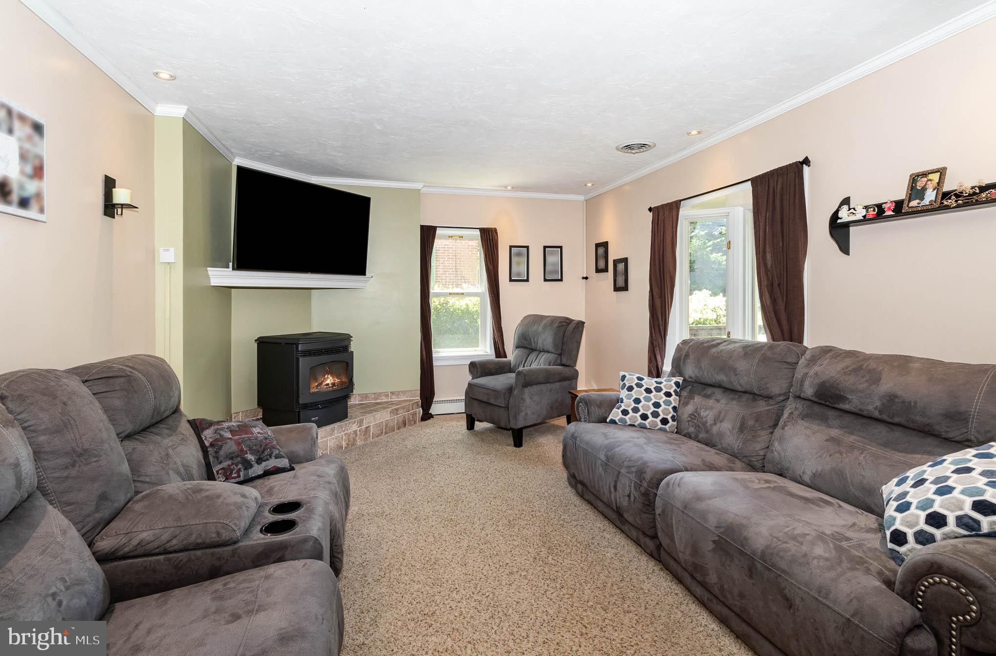 3 Locust Street Gettysburg, PA 17325 - Photo 7 of 25