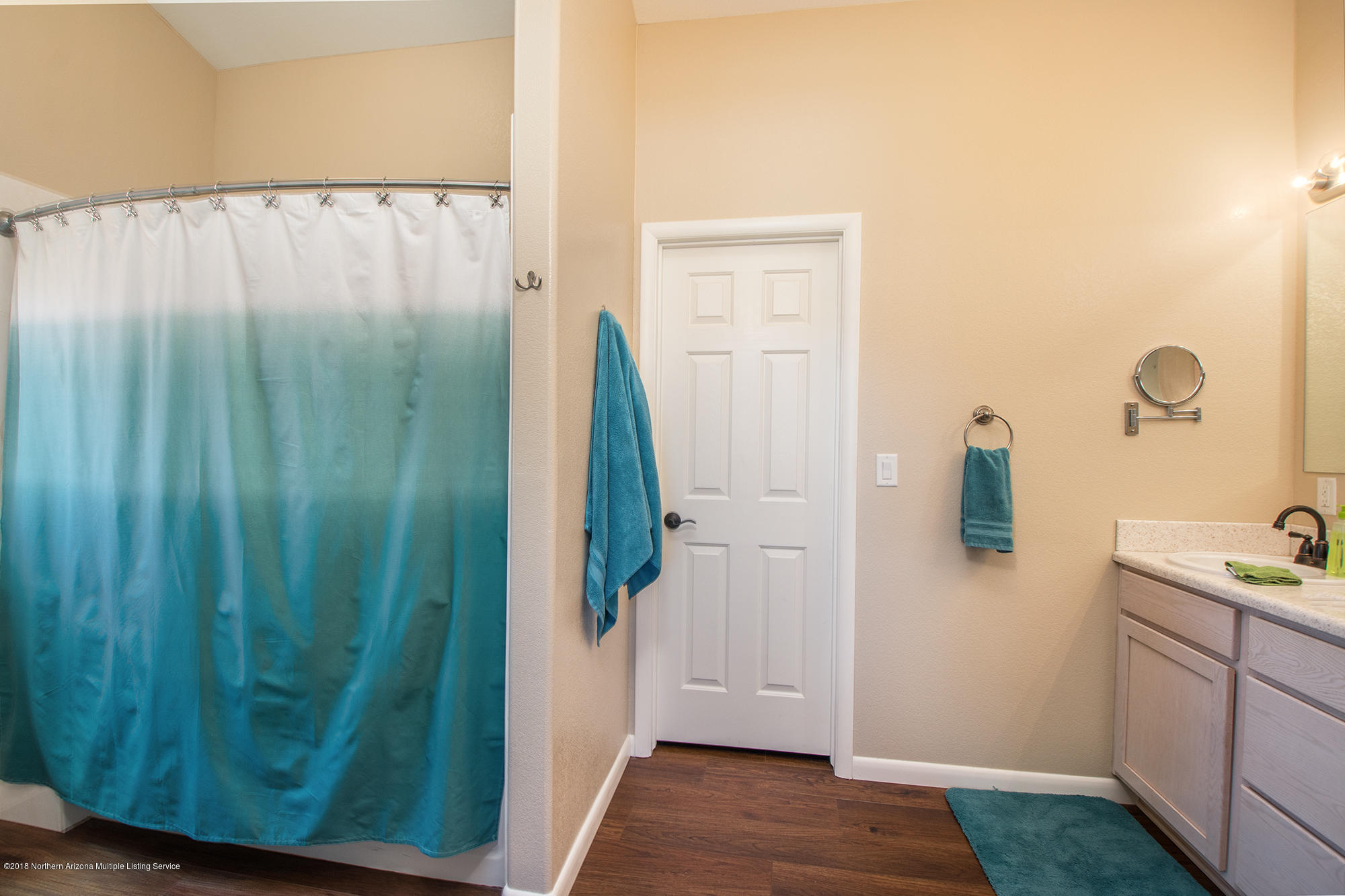 9783 Colfax Road Flagstaff, AZ 86004 - Photo 15 of 24 Master Bathroom2