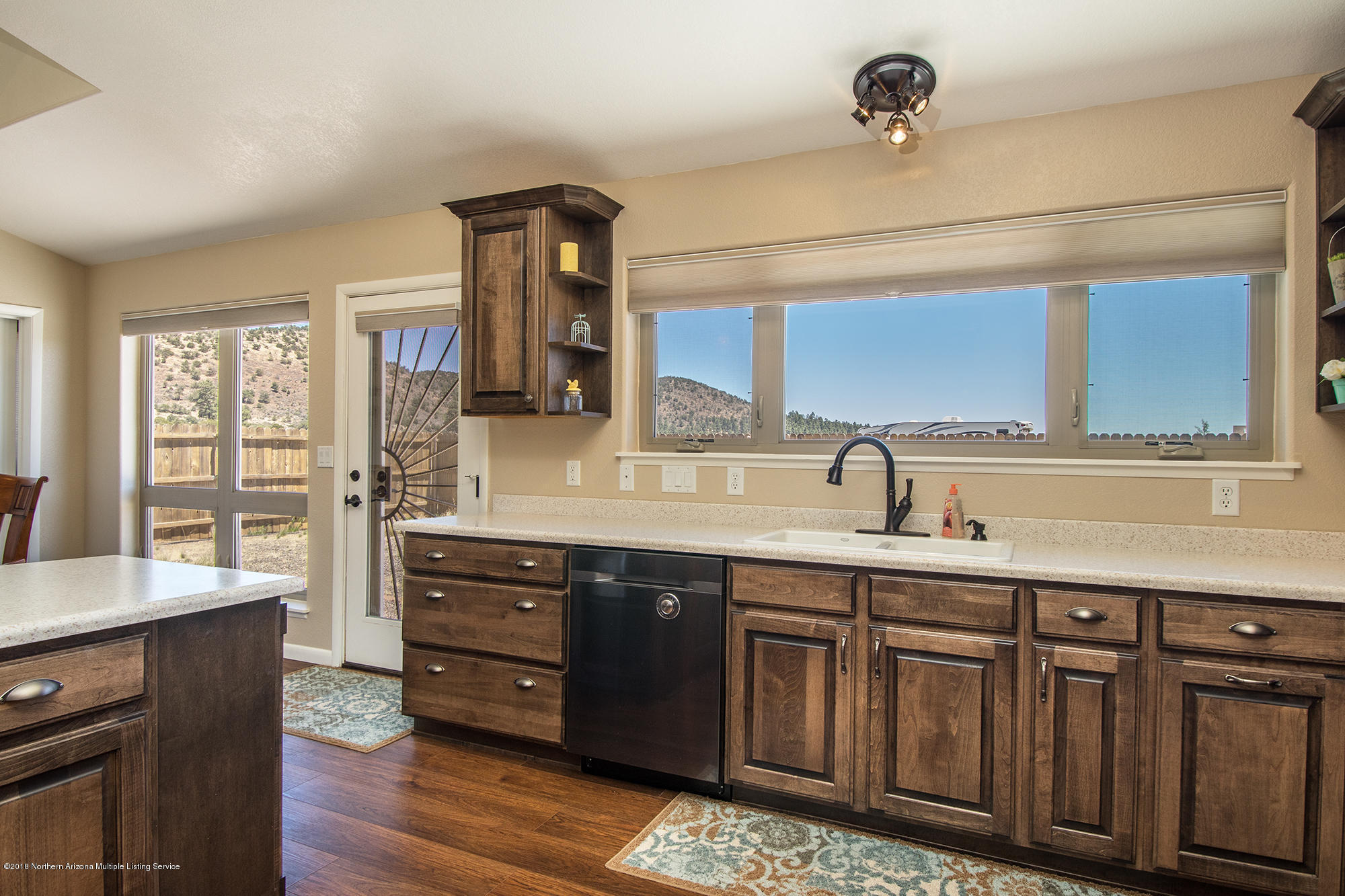 9783 Colfax Road Flagstaff, AZ 86004 - Photo 9 of 24 Kitchen3