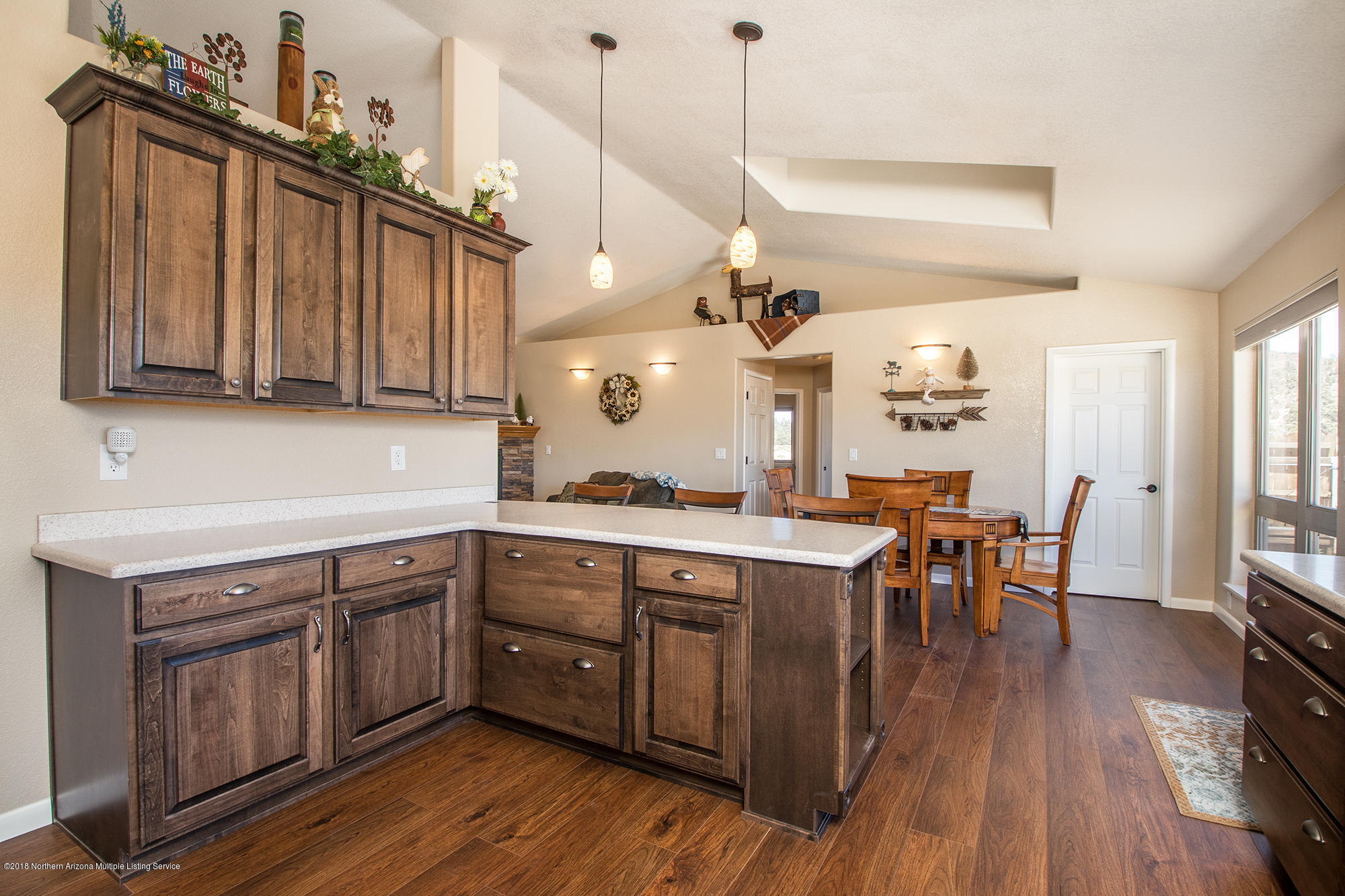 9783 Colfax Road Flagstaff, AZ 86004 - Photo 10 of 24 Kitchen4