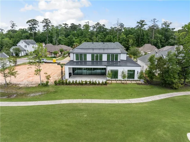 $1,895,000 | 67 Hummingbird Road, Covington, LA 70433
