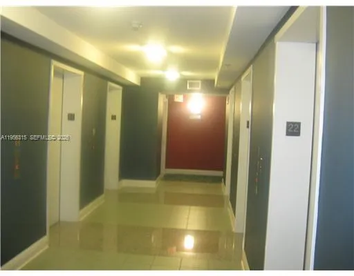 $3,000 | 1200 Brickell Bay Drive, Unit 1612, Miami, FL 33131