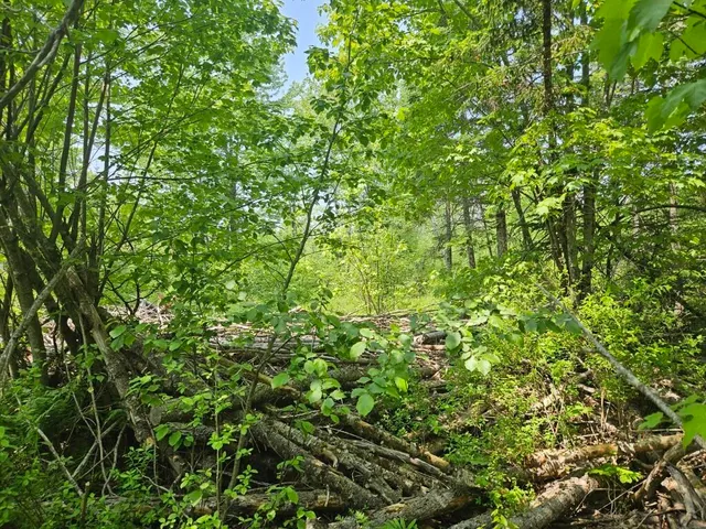 $169,900 | 2016 Hudson Road, Hudson, ME 04449