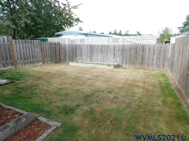 4127 Geranium Loop Northeast Salem, OR 97305 - Photo 30 of 32
