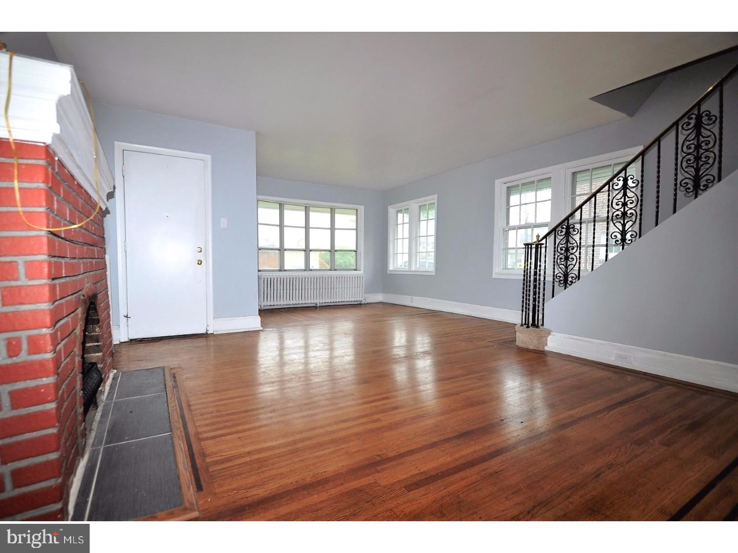 7807 Parkview Road Upper Darby, PA 19082 - Photo 3 of 17