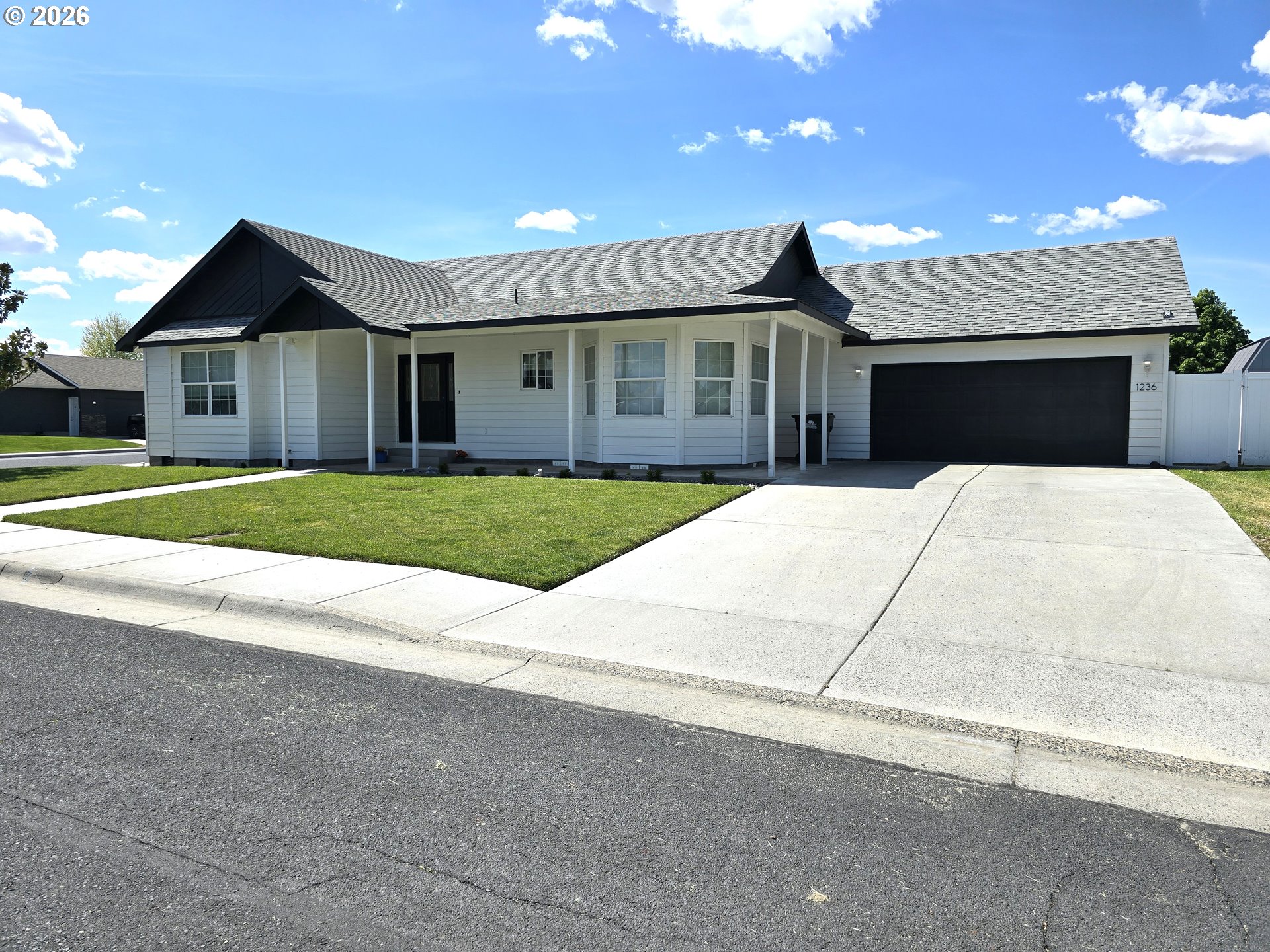 1236 Southwest 7th Street Hermiston, OR 97838 - Photo 2 of 45