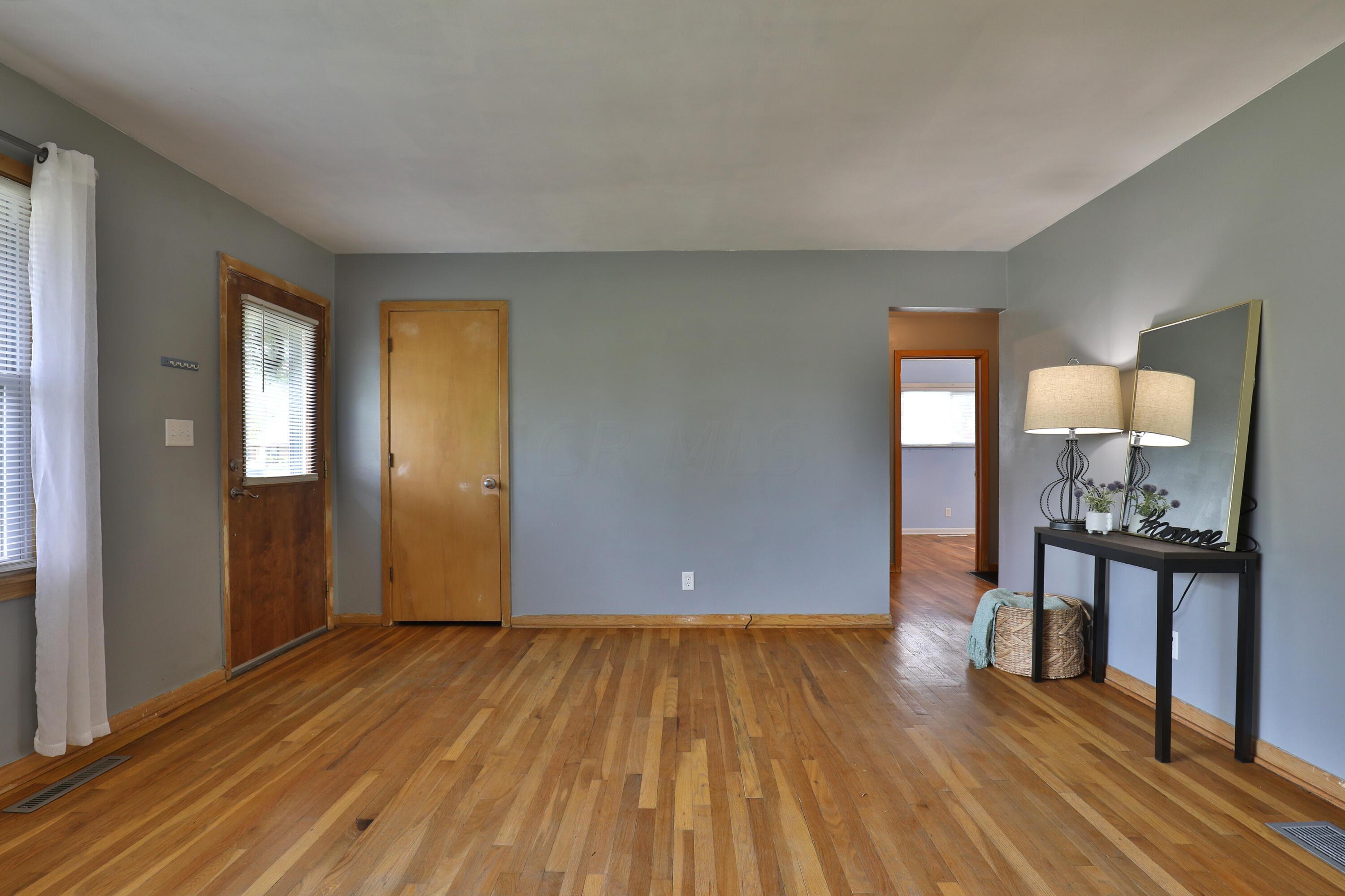 97 Troy Road Delaware, OH 43015 - Photo 5 of 34 Gallery Image 5
