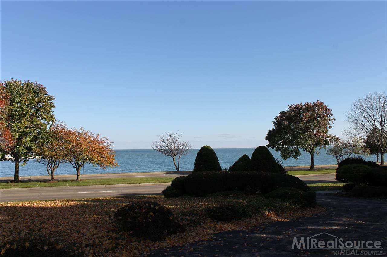261 Lake Shore Road Grosse Pointe Farms, MI 48236 - Photo 11 of 26