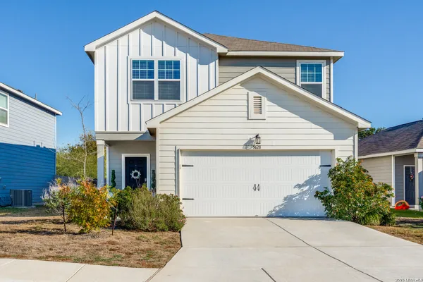 $2,250 | 5628 Pearl Meadow, Converse, TX 78109