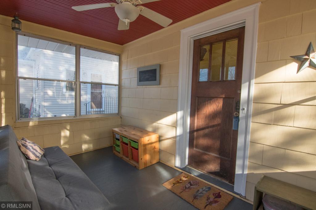 1386 Pascal Street St. Paul, MN 55108 - Photo 2 of 28 Gallery Image 2