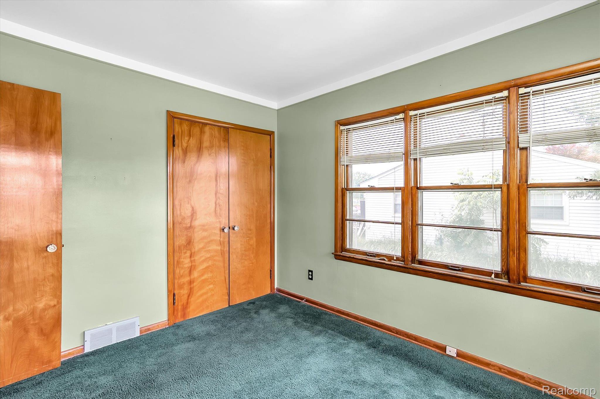 22955 Northline Road Taylor, MI 48180 - Photo 31 of 38 BEDROOM THREE