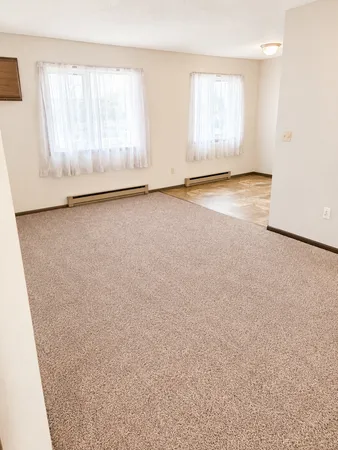 $745 | 208 14th Avenue Northeast, Unit 13, Waseca, MN 56093