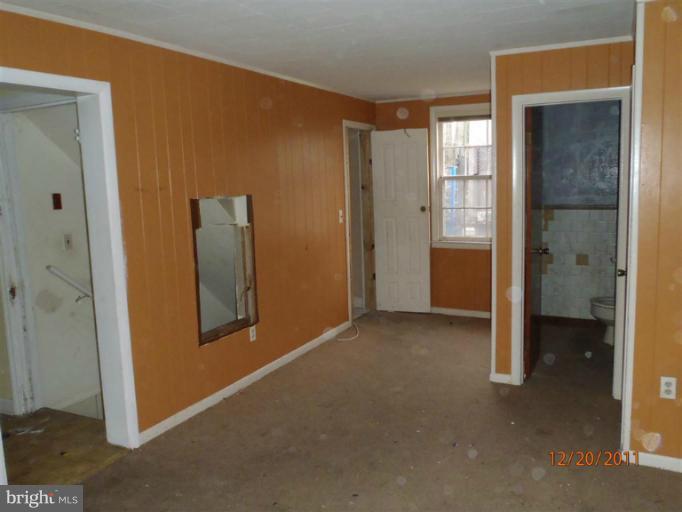 4110 Colonial Road Pikesville, MD 21208 - Photo 2 of 24 Den