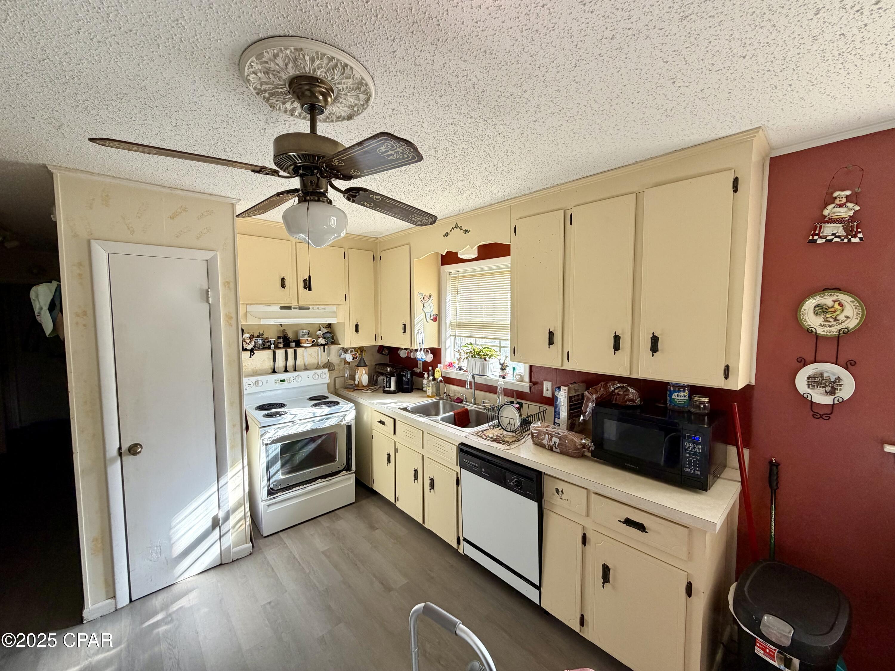 4491 Cook Road Marianna, FL 32448 - Photo 7 of 30