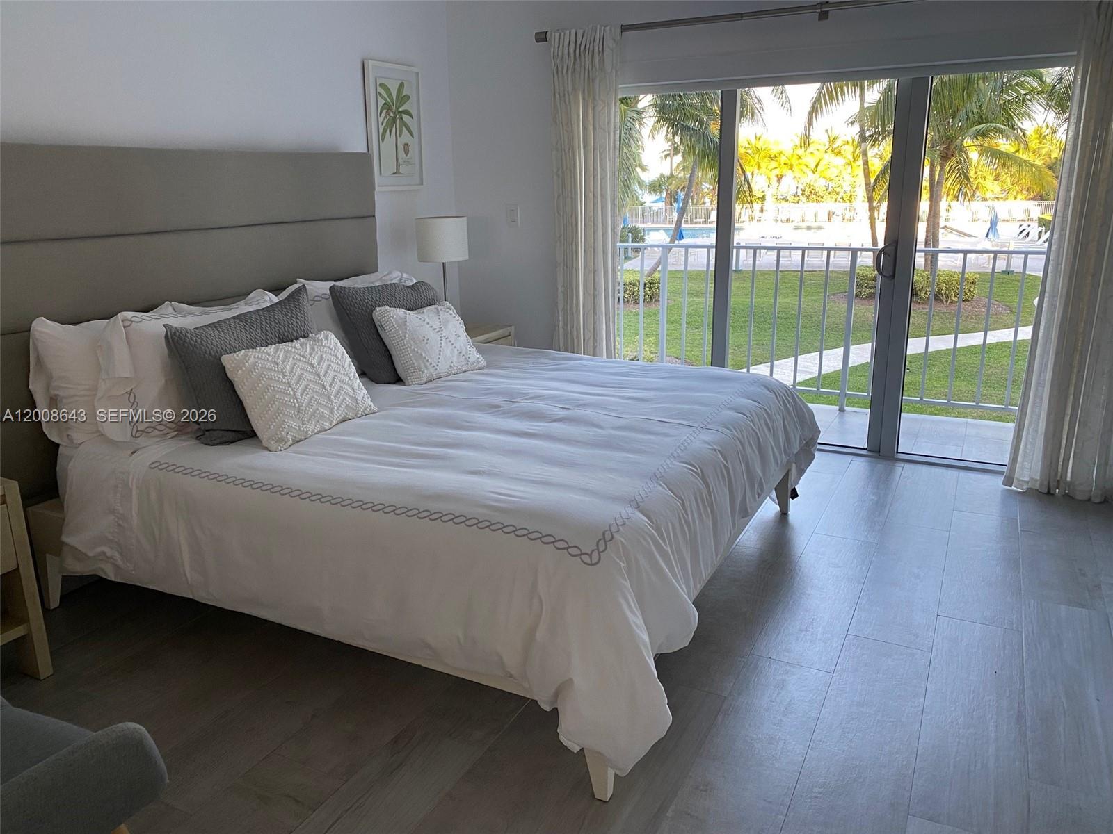 881 Ocean Drive, Unit TH12 Key Biscayne, FL 33149 - Photo 5 of 18