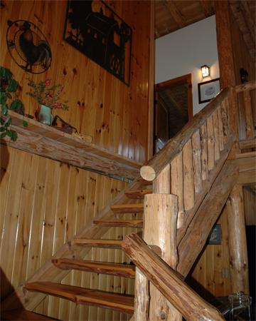 84 Searle Road Huntington, MA 01050 - Photo 13 of 28 a view of entryway