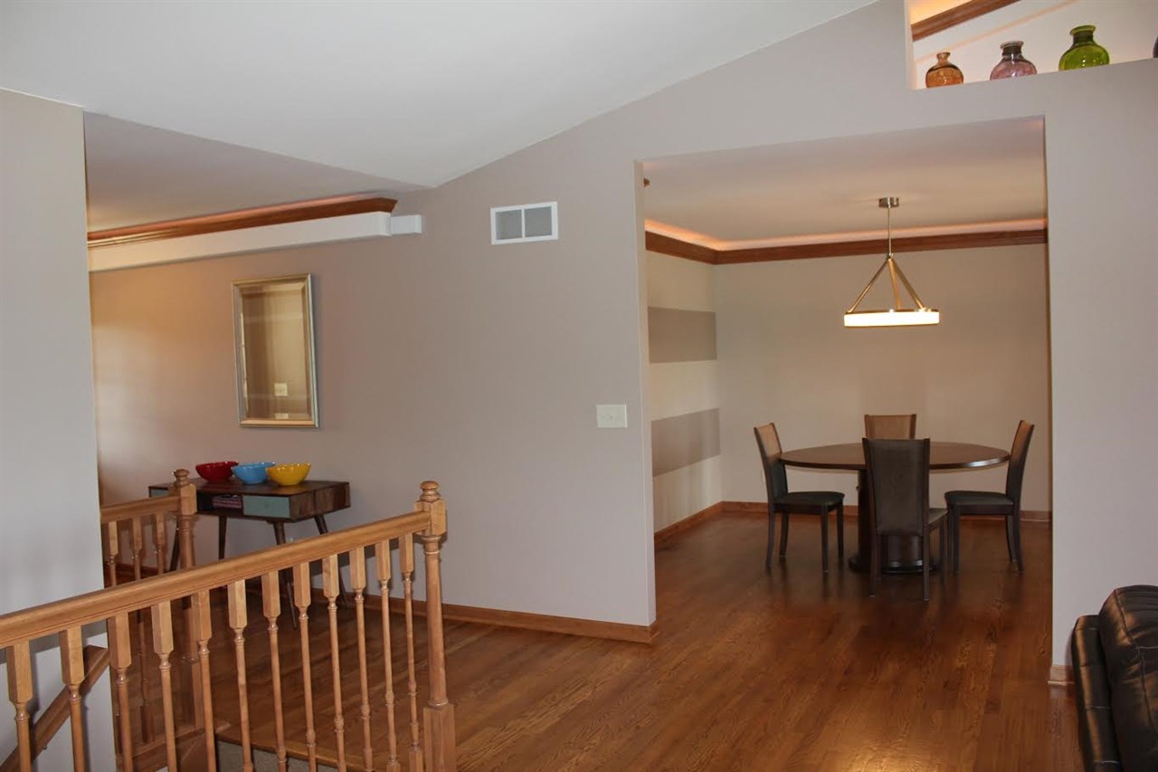 7163 West Ridge Lane Cherry Valley, IL 61016 - Photo 3 of 25 Gallery Image 3