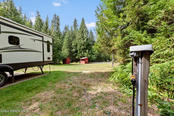 $2,500,000 | 9076 Coeur D'Alene River Road, Kingston, ID 83839