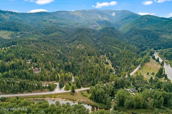 $2,500,000 | 9076 Coeur D'Alene River Road, Kingston, ID 83839