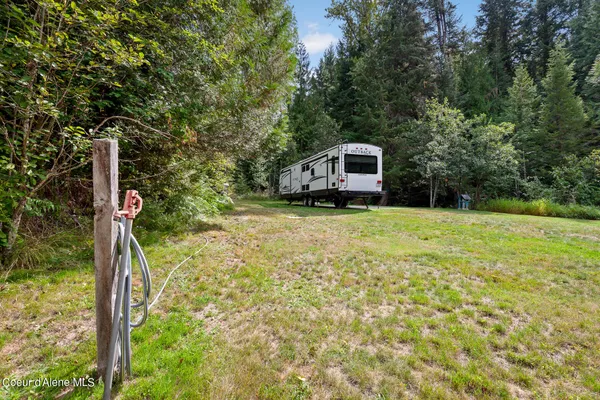 $2,500,000 | 9076 Coeur D'Alene River Road, Kingston, ID 83839