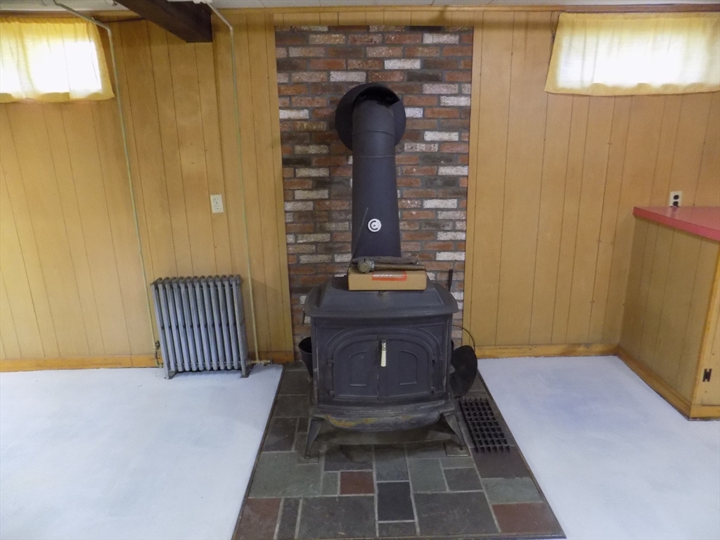 266 Alden Road Fairhaven, MA 02719 - Photo 23 of 38