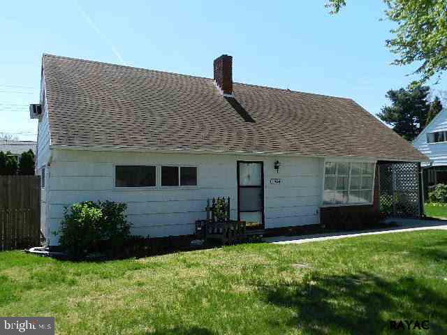 1504 Continental Road York, PA 17404 - Photo 1 of 19