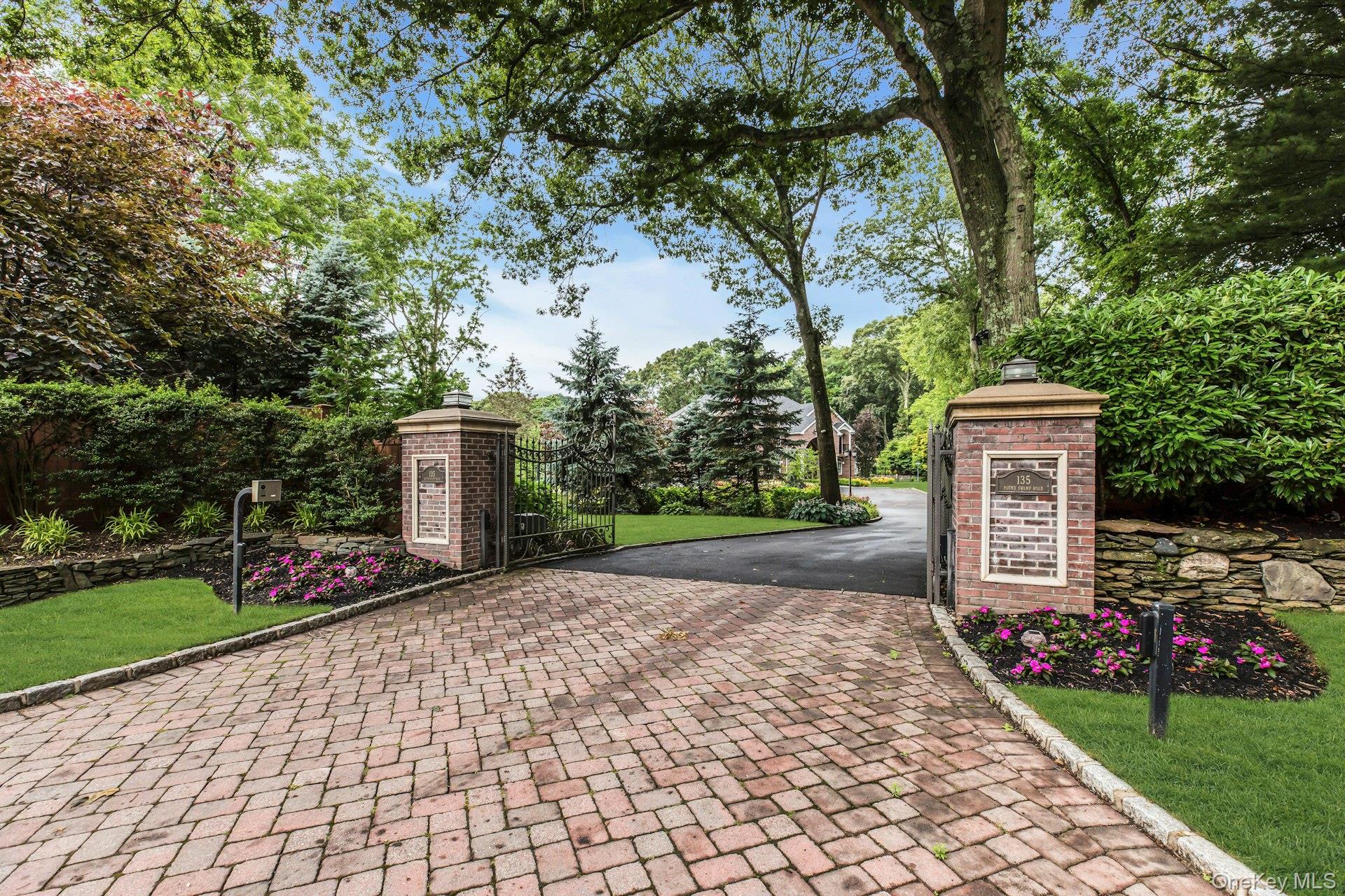 135 Round Swamp Road Huntington, NY 11743 - Photo 2 of 50