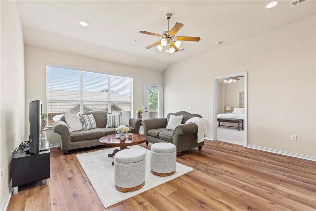 2821 Fordham Road Plano, TX 75025 - Photo 8 of 39 Family Room