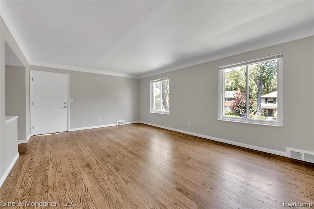 791 Harcourt Road Grosse Pointe, MI 48230 - Photo 13 of 40