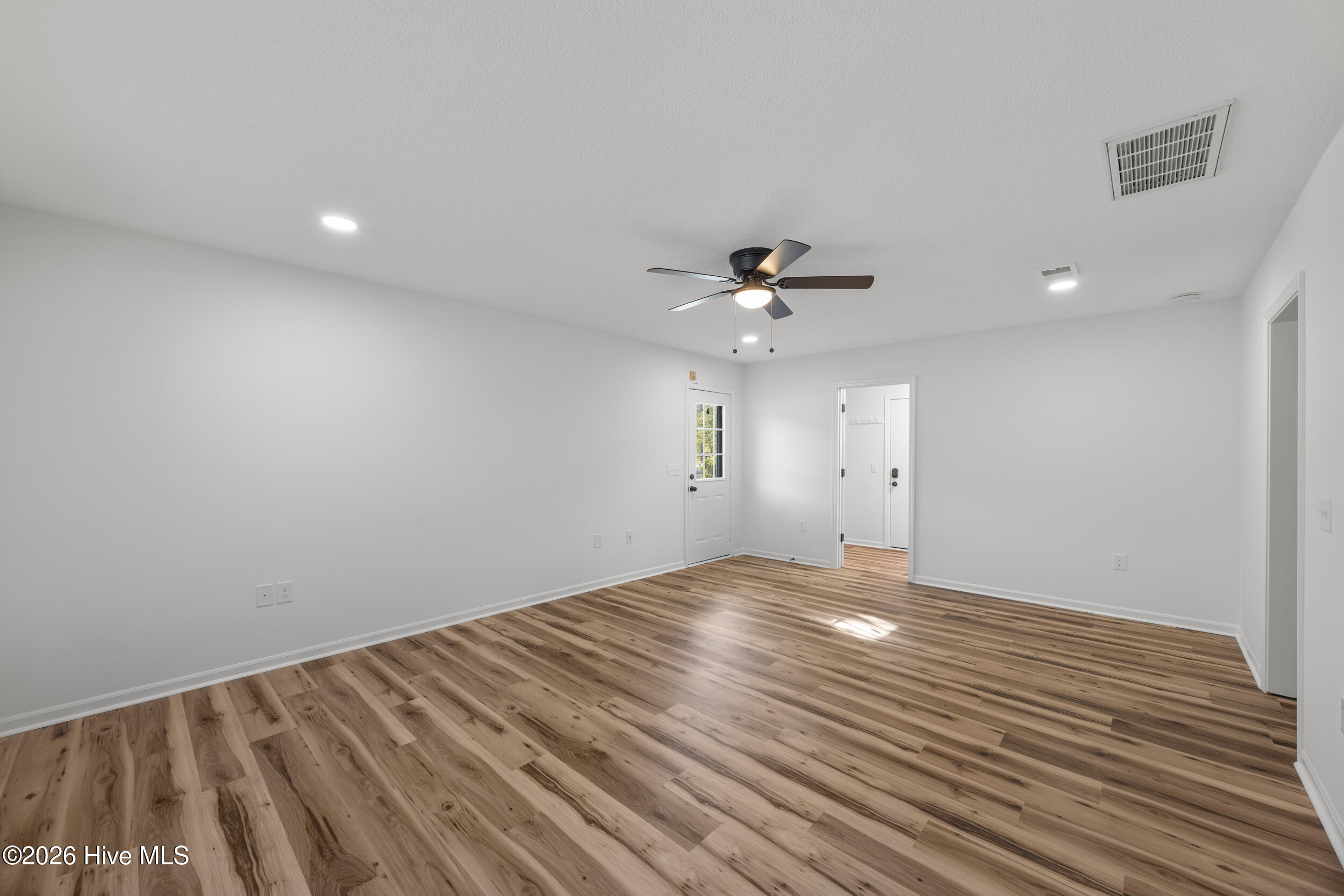 1101 Hunting Ridge Road Wilmington, NC 28412 - Photo 10 of 42 Living Room (80)