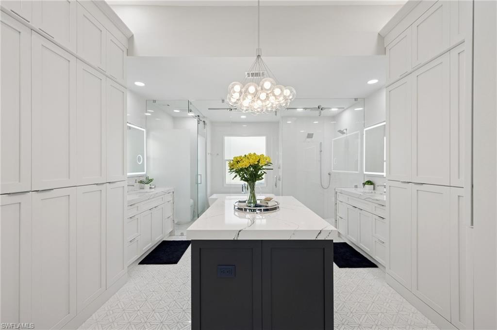 8133 Ronda Court Naples, FL 34109 - Photo 13 of 36 Gallery Image 13