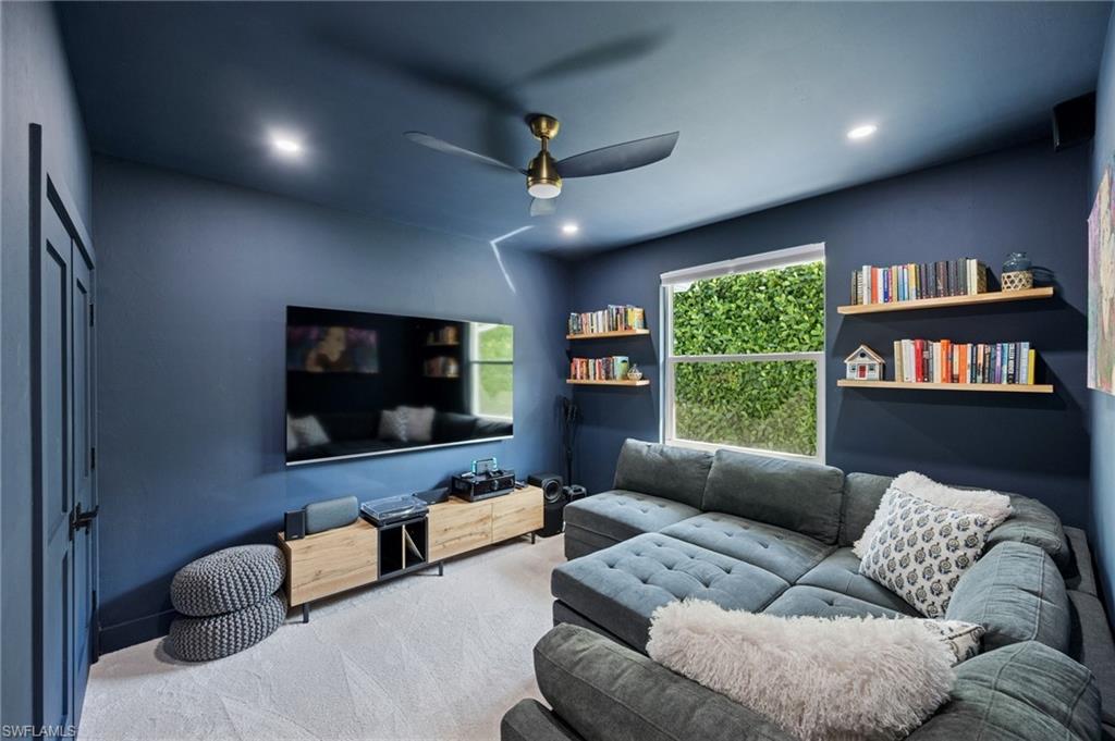 8133 Ronda Court Naples, FL 34109 - Photo 19 of 36 Gallery Image 19